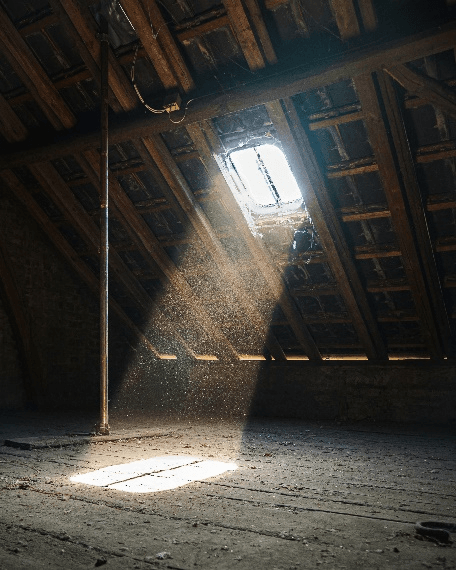 Poorly ventilated attic with heat buildup in a Texas home
